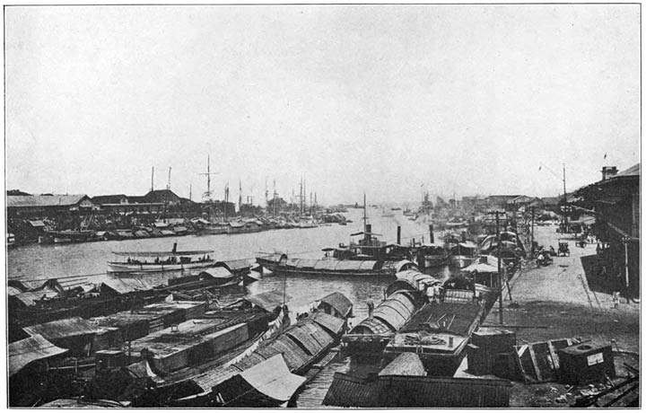 Swarming Craft on the Pasig River, Manila