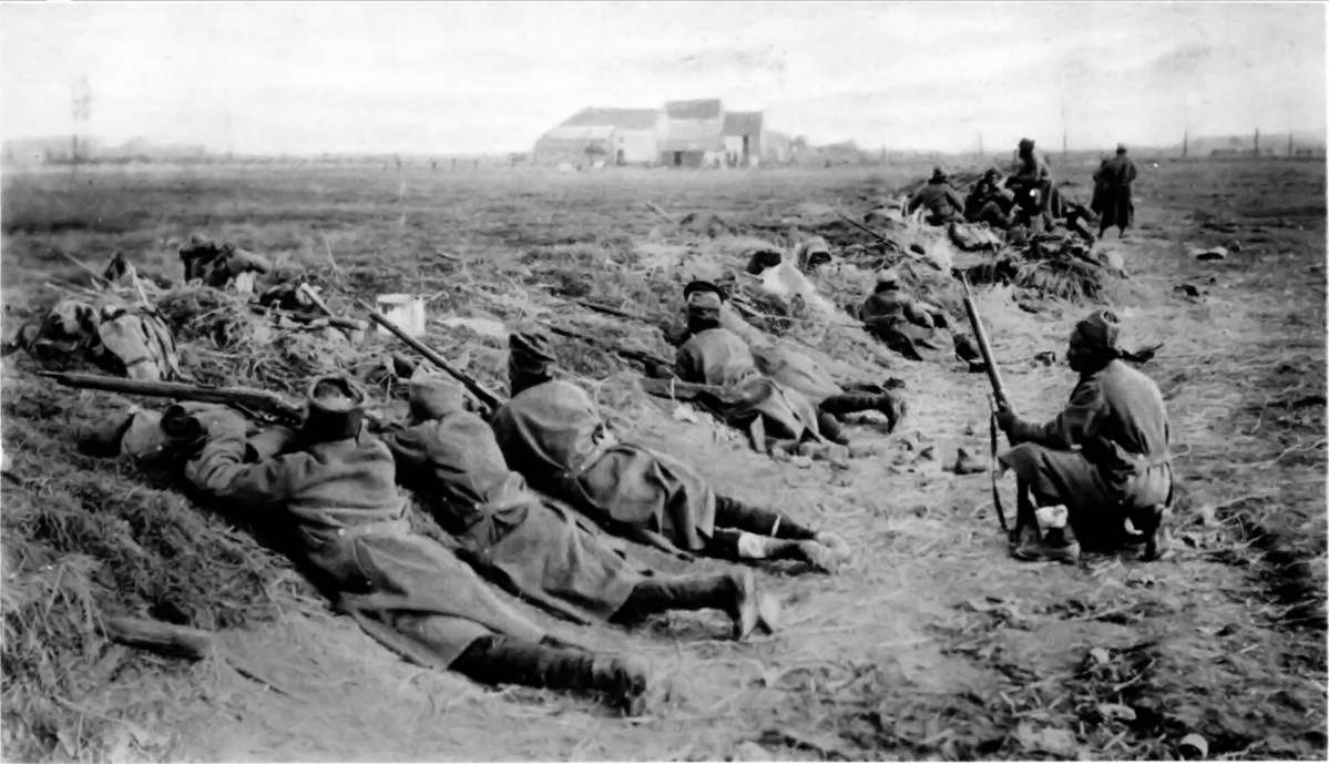 FRENCH COLONIAL TROOPS WHOSE DARK COMPLEXIONS MAKE THEM "INVISIBLE" IN NIGHT ATTACKS! SENEGALESE ON THE DEFENSIVE AT PERVYSE.