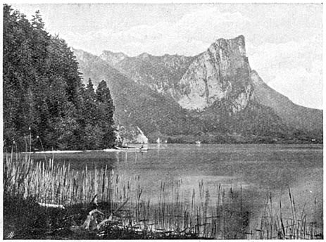 De Mondsee met den Drachenwand.