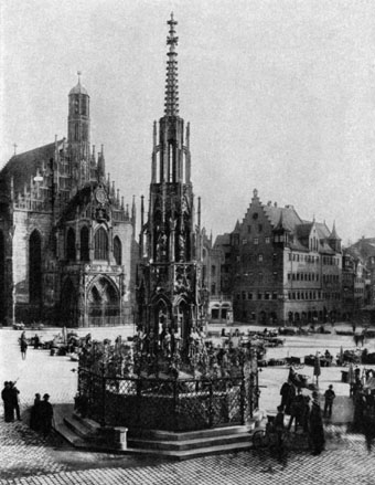 Nuremberg: the Church of Our Lady and the Beautiful Fountain