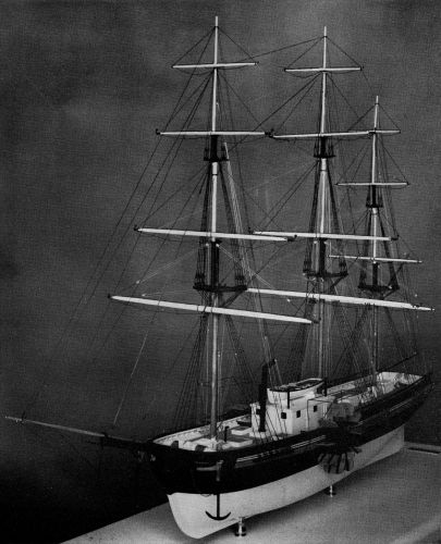 Figure 9.—Bow-quarter view of the new model of the Savannah, showing deck arrangement details.