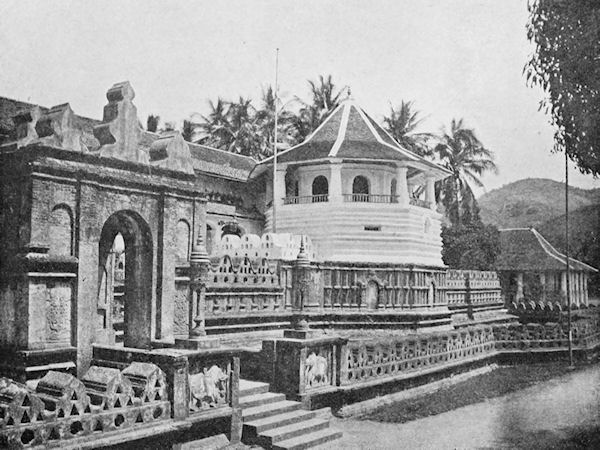 THE TEMPLE OF THE TOOTH, KANDY
