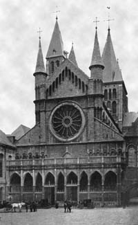 CATHEDRAL TOURNai