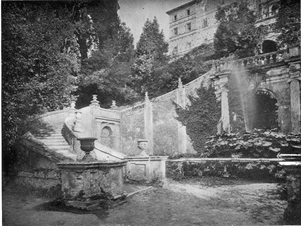 Alinari  Villa d'Este—Terrace Staircase