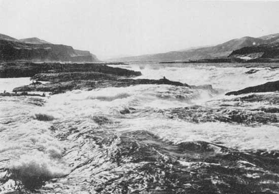 Celilo Falls on the Columbia  