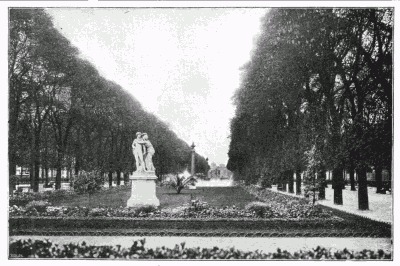 AVENUE DE L'OBSERVATOIRE, FROM THE CARREFOUR.