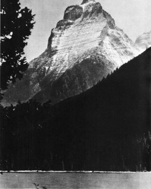 KINNERLY PEAK FROM KINTLA LAKE