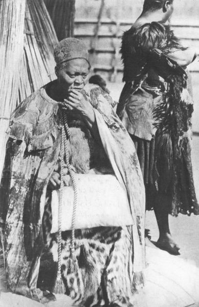 QUEEN LABOTSIBENI, MOTHER OF KING BUNO