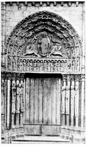 Sculptures du portail de la cathédrale de Chartres.