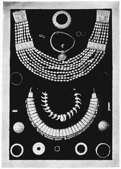 Nāyar jewelry.