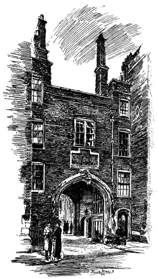 LINCOLN’S INN GATEWAY, CHANCERY LANE.