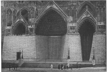 PROTECTION OF DOORWAYS OF PRINCIPAL FAÇADE.